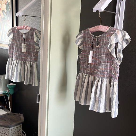 🔥1 hour sale. THML, Anthropologie, embroidered bell sleeve top, XS - Picture 7 of 7